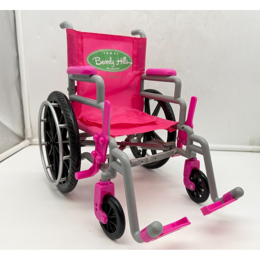 Beverly Hills Doll Collection - Hot Pink Foldable Wheelchair - For 18 Inch Dolls
